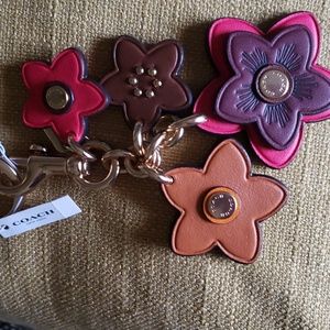 COACH FLOWER CHARM CLUSTER